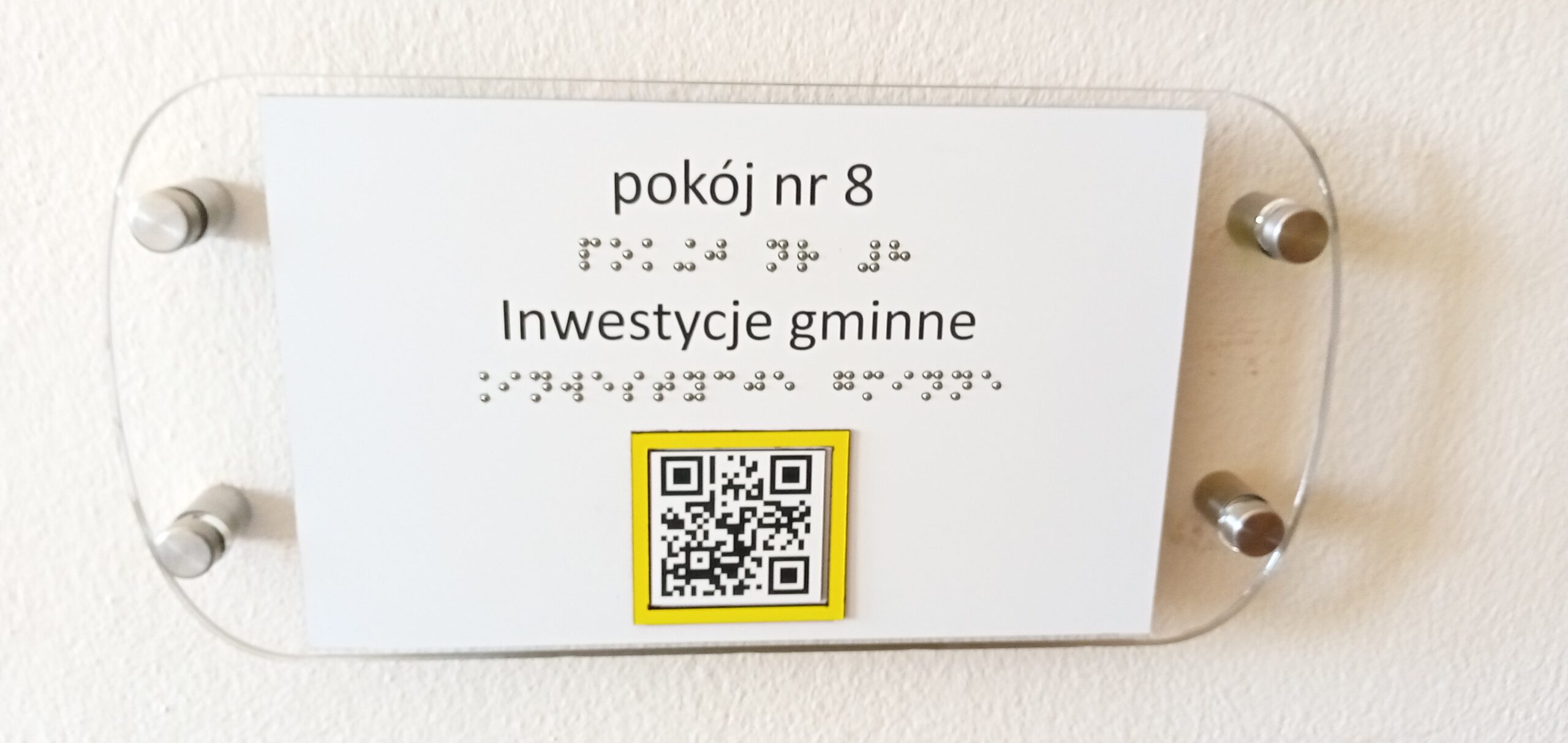 Tabliczka z kodem QR